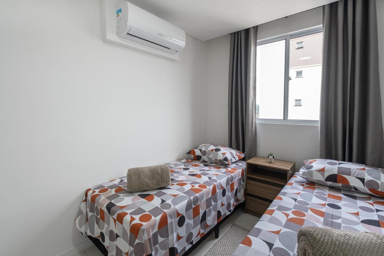 Apartamento Com Vista Mar, Ar-Condicionado, Wi-Fi Condominio Com Piscina, Quadra De Esportes Playground Infantil A 15 Minutos Do Beto Carreiro Piçarras Esterno foto