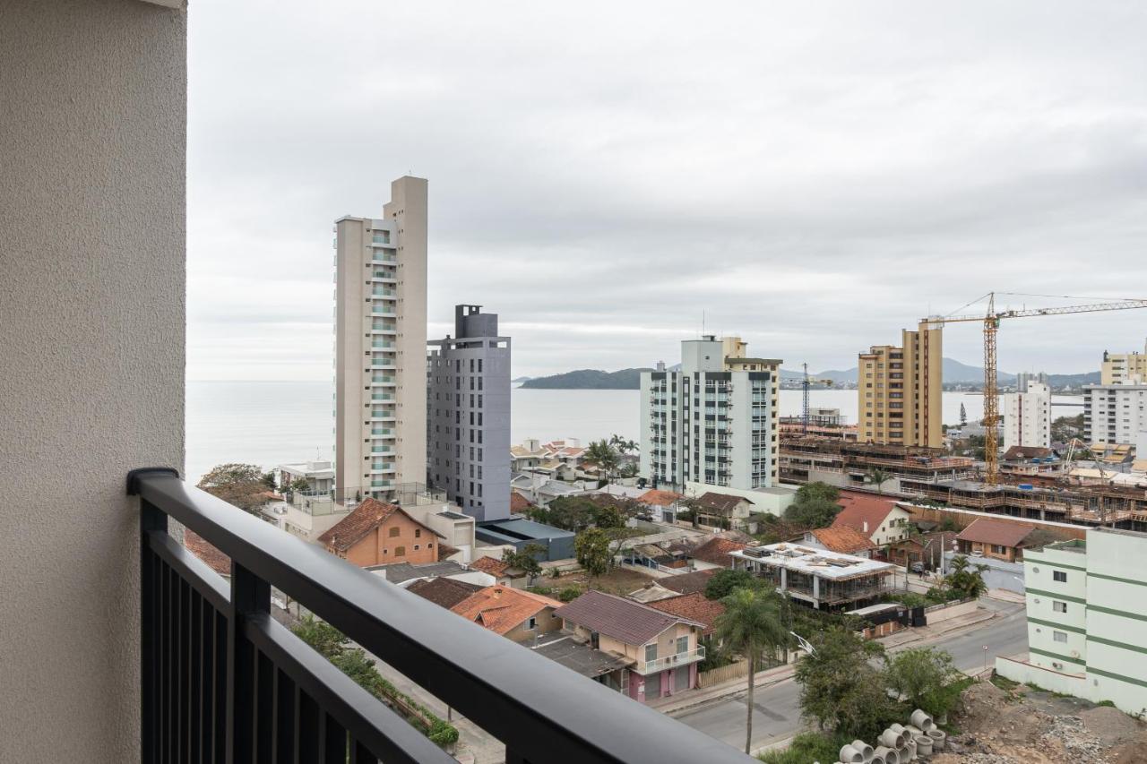 Apartamento Com Vista Mar, Ar-Condicionado, Wi-Fi Condominio Com Piscina, Quadra De Esportes Playground Infantil A 15 Minutos Do Beto Carreiro Piçarras Esterno foto